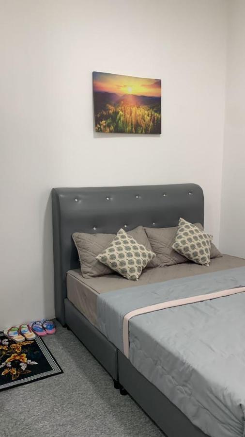 Euc Room Stay Tuaran Exterior photo
