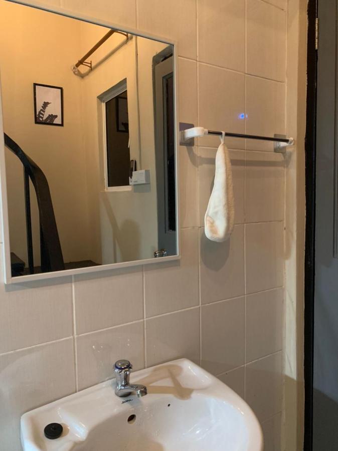Euc Room Stay Tuaran Exterior photo
